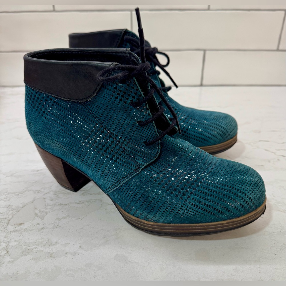 Wolky Teal Blue & Black Leather Ankle Heeled Lace-up Boots | Size 38 | VGUC 💙✨